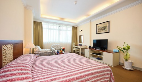 Estudio básico, vistas a la ciudad