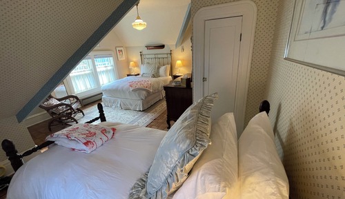 Habitación triple, vistas al lago