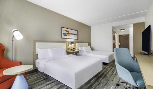 Habitación, 2 camas de matrimonio, bañera accesible