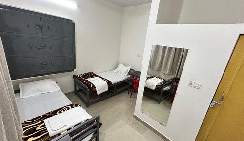 Habitación clásica con 1 cama doble o 2 individuales