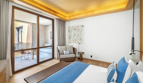 Habitación Deluxe, 1 cama de matrimonio grande, vistas a la piscina