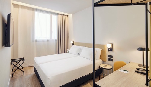 Habitación clásica con 2 camas individuales