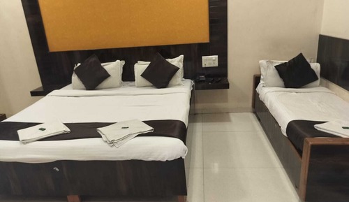 Habitación triple Deluxe, vistas a la ciudad