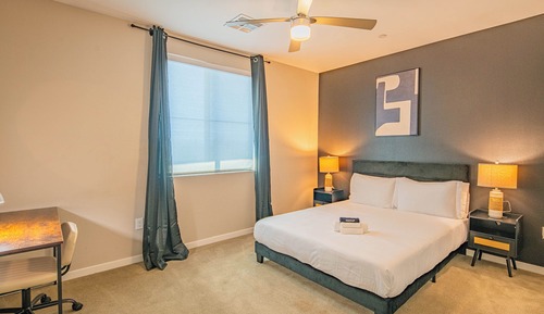 Apartamento ejecutivo, 1 cama de matrimonio con sofá cama, balcón, vistas a la ciudad