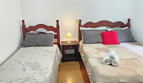 Habitación triple Confort, no fumadores, baño privado