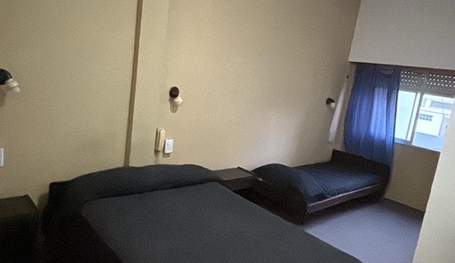 Habitación triple básica, vistas a la ciudad