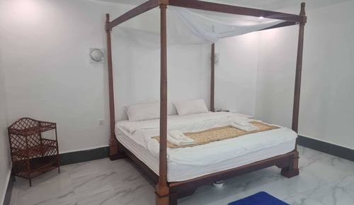 Bungalow clásico, 1 cama de matrimonio grande, vistas al jardín