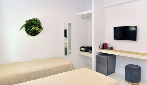 Family luxury suite with private pool and sea view