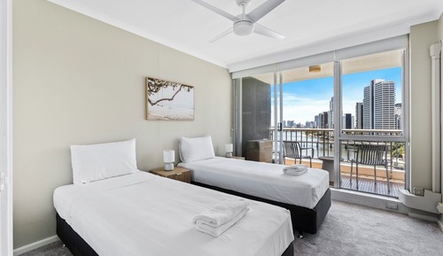 Apartamento, vistas al canal