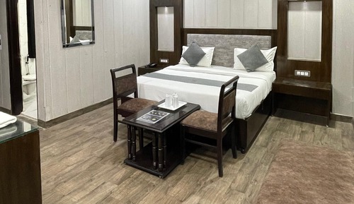 Habitación superior con 1 cama doble o 2 individuales