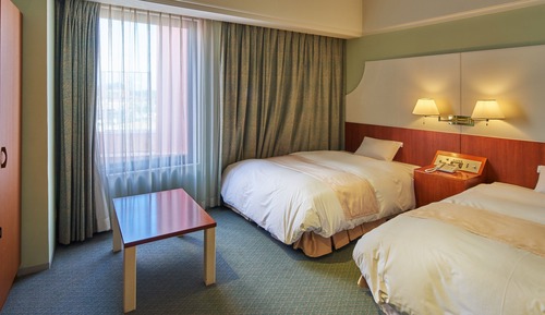 Habitación básica con 1 cama doble o 2 individuales, no fumadores