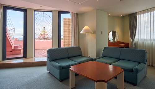 Habitación superior con 1 cama doble o 2 individuales, no fumadores