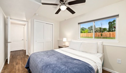 Casa, varias camas, balcón, vistas al jardín (1119 S Edinburgh Drive)