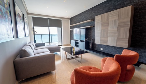 Apartamento de diseño, balcón, frente al mar