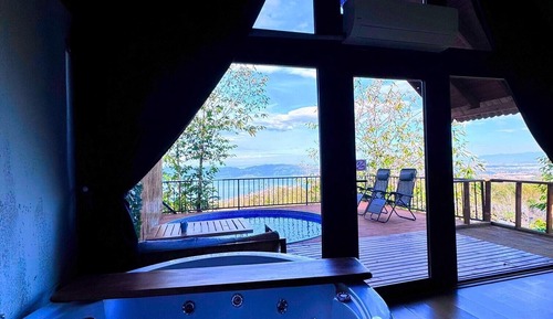 Bungalow, vistas al lago