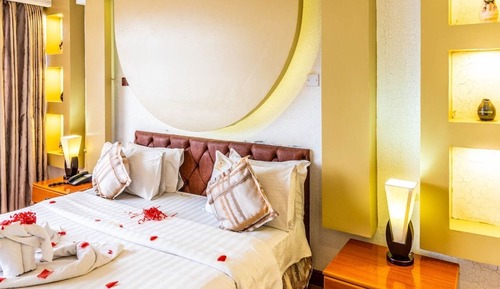 Suite estudio junior, 1 cama de matrimonio grande, baño privado