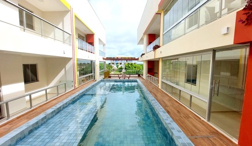 Apartamento básico, balcón, vistas a la piscina