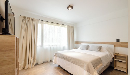 Apartamento, vistas al jardín