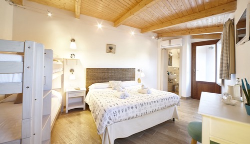 Habitación cuádruple clásica, 1 habitación