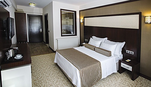 Habitación estándar doble, 1 cama doble o 2 individuales, no fumadores