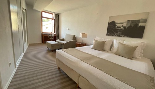 Habitación estándar con 1 cama doble o 2 individuales (Attick  )