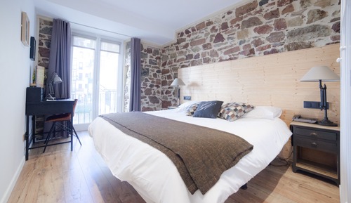 Habitación Deluxe con 1 cama doble o 2 individuales, balcón