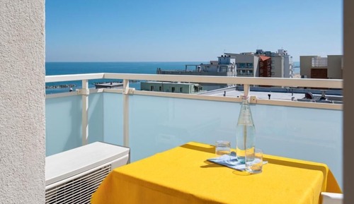 Habitación Confort con 1 cama doble o 2 individuales, vistas al mar