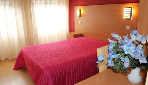 Habitación doble, baño privado