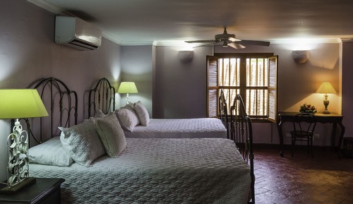 Habitación familiar, balcón