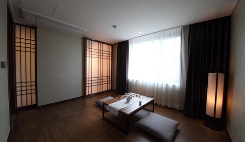 Deluxe Ondol Room