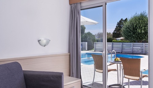 Bungalow familiar (Sharing Pool)