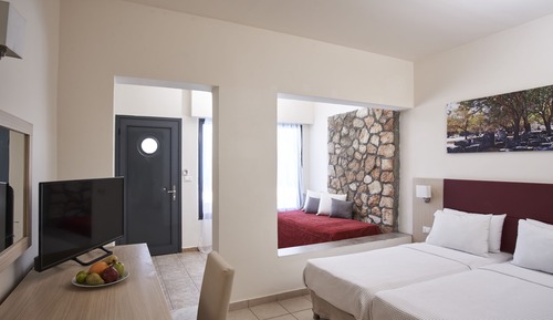 Bungalow (Sharing Pool)