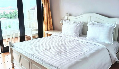 Habitación doble superior, 1 cama de matrimonio, vistas al jardín (Garden View Superior Queen)