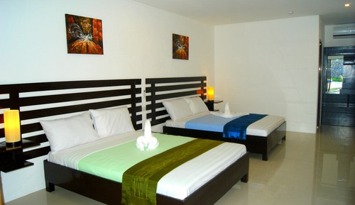 Habitación familiar, 2 camas de matrimonio, accesible para personas con discapacidad