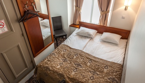 Small Double or Twin Room, 1 Double or 2 Single Beds