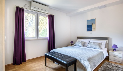 Suite Confort, terraza, vistas parciales al mar