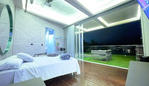 Habitación ejecutiva doble, piscina privada, vistas al lago