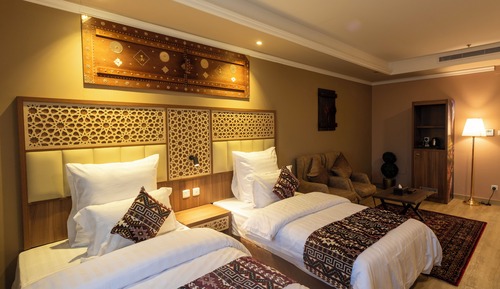 Habitación de lujo con 2 camas individuales, varias camas, baño privado