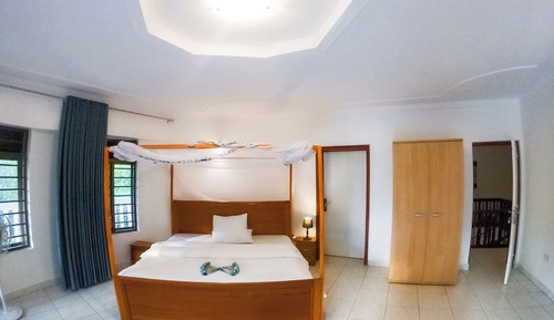 Habitación Deluxe con 1 cama doble o 2 individuales, vistas al jardín