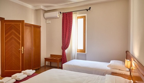 Habitación triple clásica