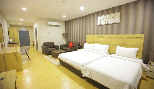 PREMIER TRIPLE ROOM