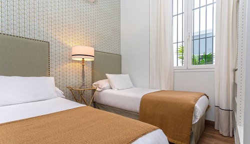 Apartamento, 3 habitaciones, patio