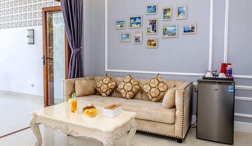 Ocean Front Royal Room