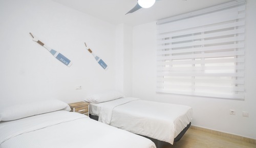 Apartamento familiar, 2 habitaciones, balcón