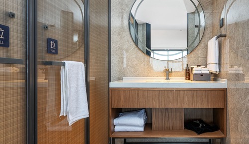 Habitación Deluxe con 1 cama doble o 2 individuales, vistas a la ciudad