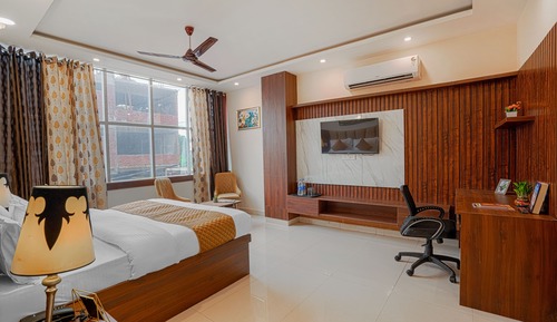 Habitación superior, 1 cama de matrimonio grande, fumadores, baño privado