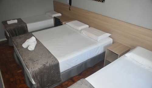 Habitación cuádruple estándar