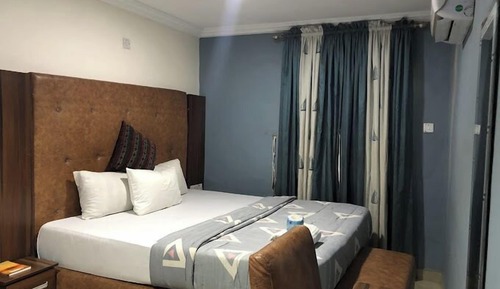 Habitación Confort, balcón, vistas a la ciudad