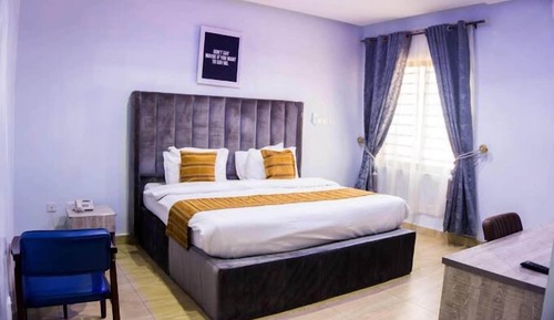 Habitación Confort, balcón, vistas a la ciudad