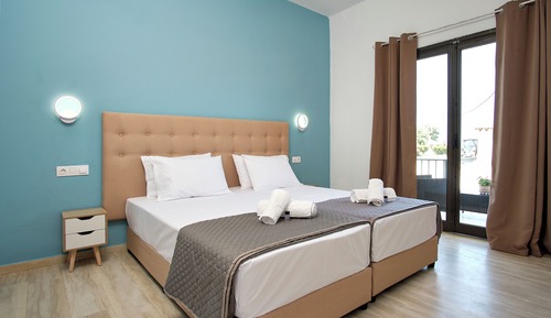 Apartamento de lujo, balcón, vistas al mar